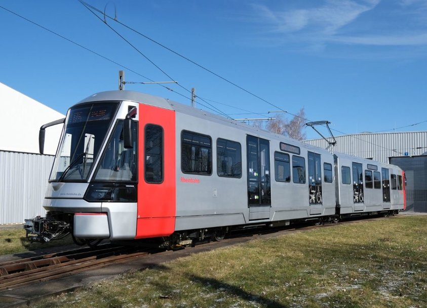 Bombardiers FLEXITY Hochflur-Straßenbahnen erhalten Inbetriebnahmegenehmigung für den Einsatz bei der Rheinbahn in Düsseldorf